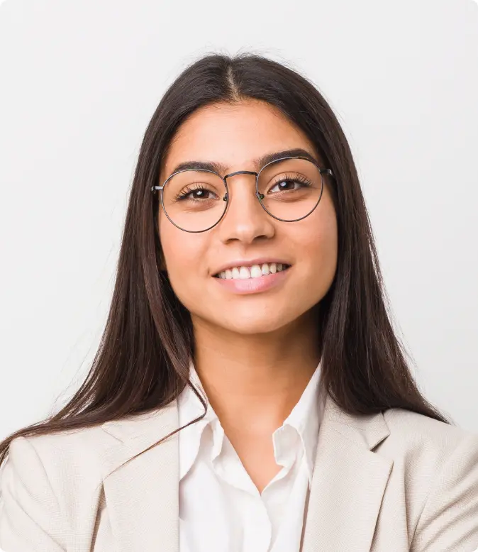 Teen patient using Vivera® retainer after Invisalign® at Moroco Orthodontics in Delray Beach